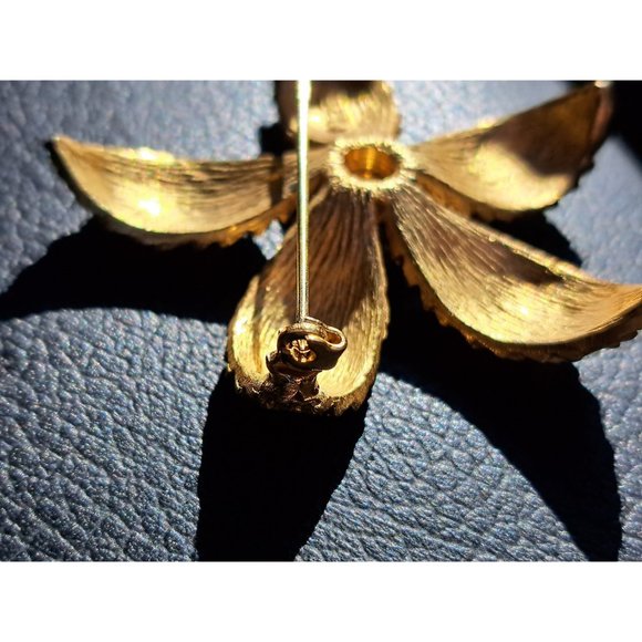 Vintage Gold Tone Signed BSK Floral Sunflower Brooch Pin Scarf Pin Gold Tone - Picture 6 of 6